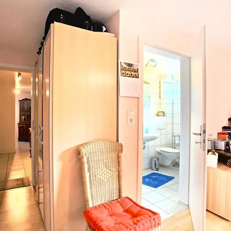 Private With Own Bathroom Séjour chez l'habitant